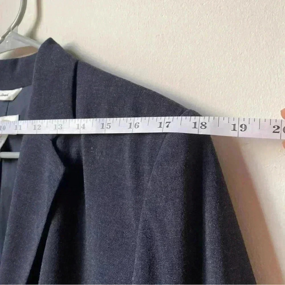 Talbots Women’s Wool Blazer Dark Navy Blue Size 8, 96% Wool, Excellent Condition - Picture 15 of 15